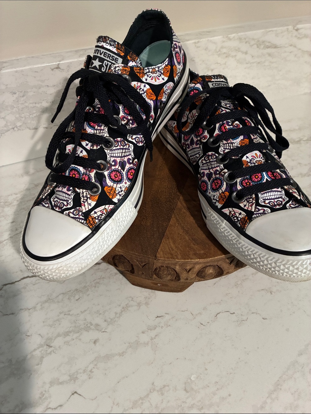 Converse Low Top Sneakers with Colorful Skull Print
